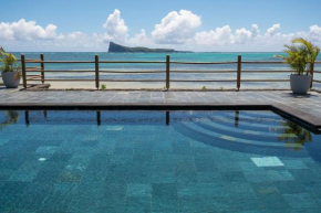 Luxury Lagon beachfront duplex, Coin de Mire view - 3 Bedrooms en suite